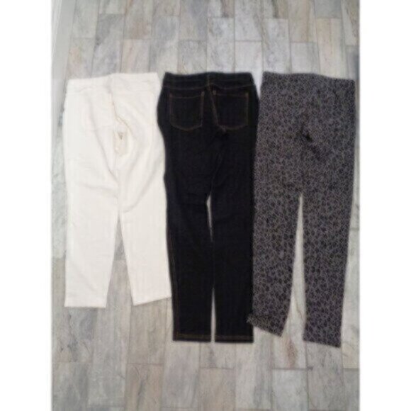 NEW HUE women's small 3-pair leggings Bundle MSRP $156 for all 3! - Picture 2 of 8